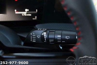 2025 Nissan Kicks SR FWD