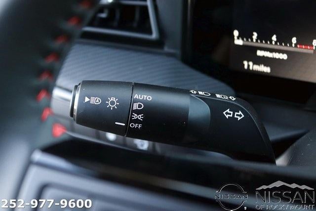 2025 Nissan Kicks SR FWD