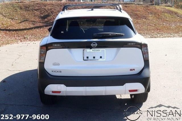 2026 Nissan Kicks SR FWD