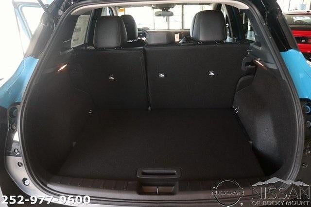 2025 Nissan Kicks SR FWD