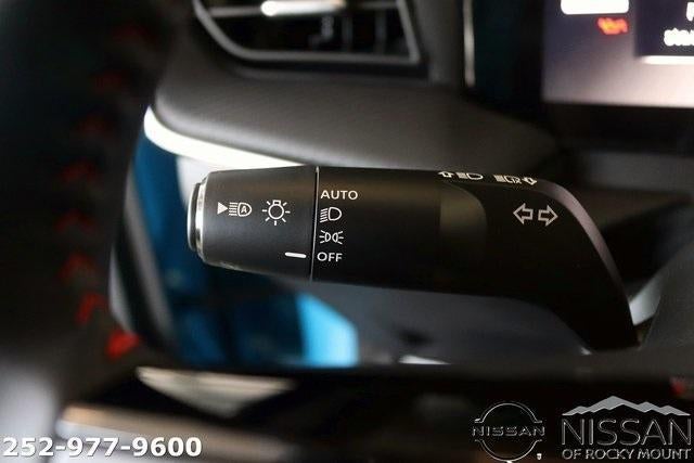 2025 Nissan Kicks SR FWD