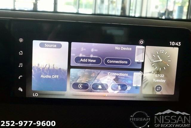 2025 Nissan Kicks SR FWD