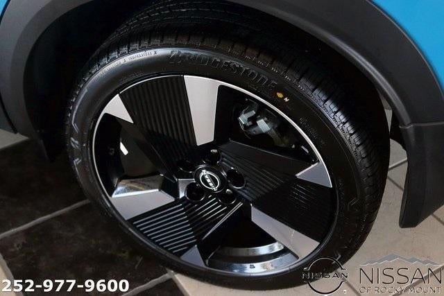 2025 Nissan Kicks SR FWD