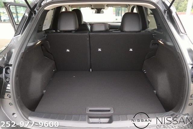 2025 Nissan Kicks SR FWD