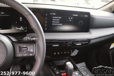 2025 Nissan Kicks SR FWD