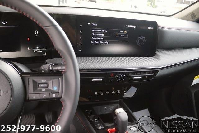 2025 Nissan Kicks SR FWD