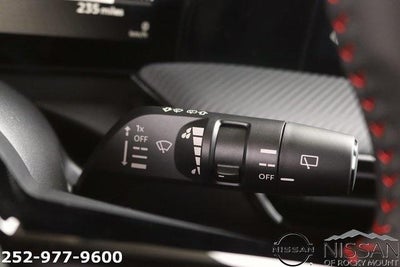 2025 Nissan Kicks SR FWD