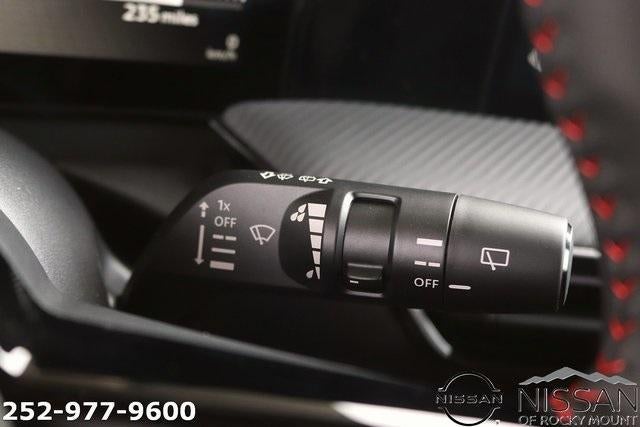 2025 Nissan Kicks SR FWD