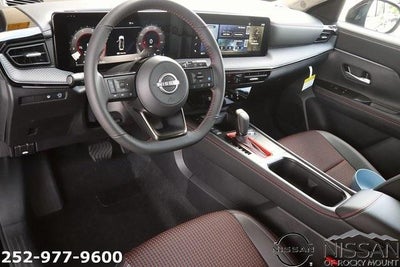 2025 Nissan Kicks SR FWD