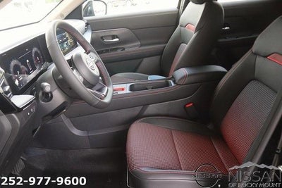 2025 Nissan Kicks SR FWD