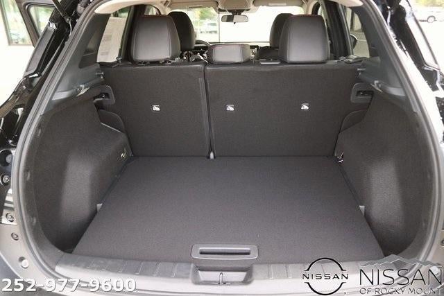 2025 Nissan Kicks SR FWD