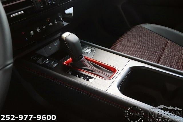 2025 Nissan Kicks SR FWD