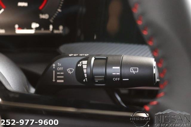 2025 Nissan Kicks SR FWD