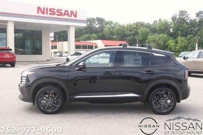 2025 Nissan Kicks SR FWD