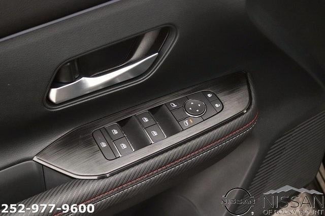 2025 Nissan Kicks SR FWD