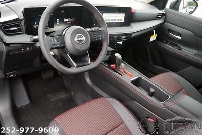 2025 Nissan Kicks SR FWD