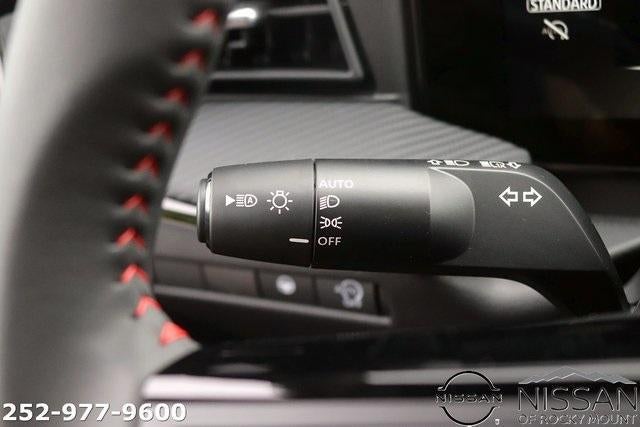 2025 Nissan Kicks SR FWD