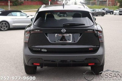 2025 Nissan Kicks SR FWD