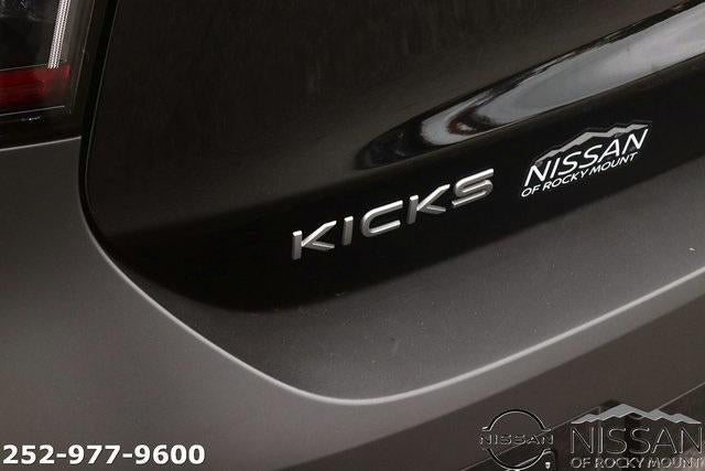 2025 Nissan Kicks SR FWD