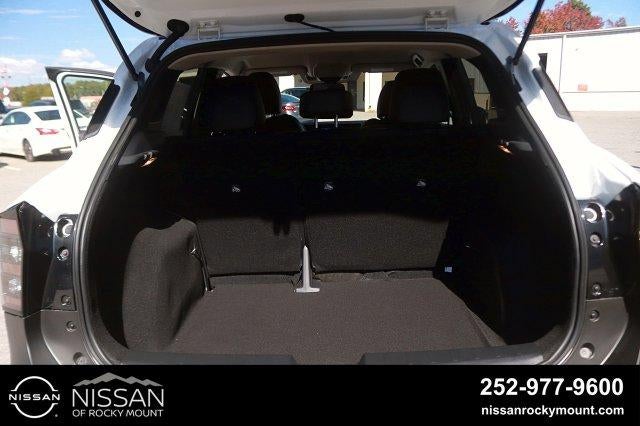 2027 Nissan Kicks SR FWD