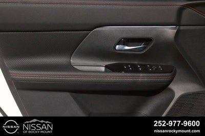 2027 Nissan Kicks SR FWD