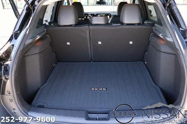 2025 Nissan Kicks SR AWD