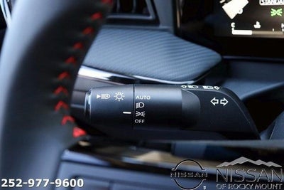 2025 Nissan Kicks SR AWD