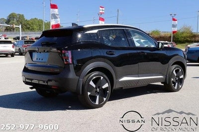 2025 Nissan Kicks SR AWD
