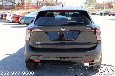 2025 Nissan Kicks SR AWD