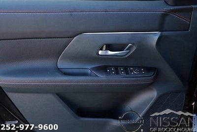 2025 Nissan Kicks SR AWD