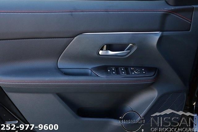 2025 Nissan Kicks SR AWD