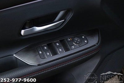 2025 Nissan Kicks SR AWD