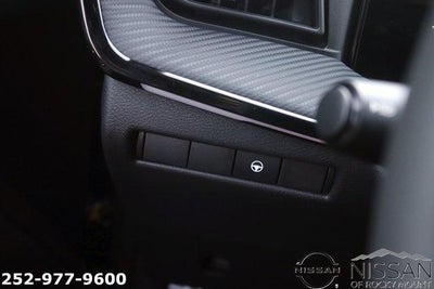 2025 Nissan Kicks SR AWD