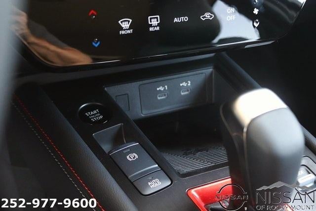 2025 Nissan Kicks SR AWD