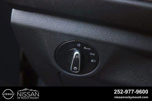 2024 Volkswagen Jetta SE Auto