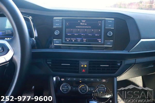 2024 Volkswagen Jetta SE Auto