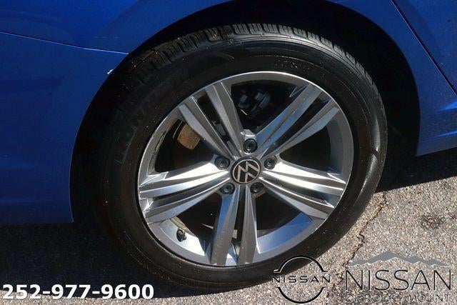 2024 Volkswagen Jetta SE Auto