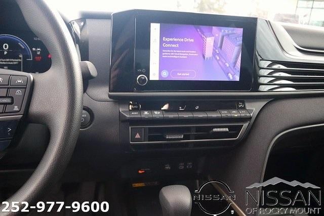 2025 Toyota Camry LE (SE)