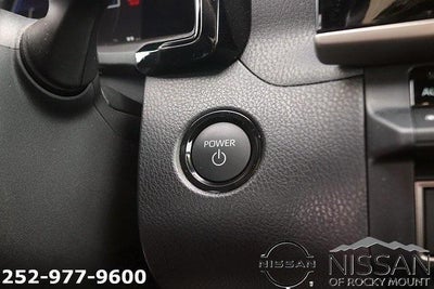 2025 Toyota Camry LE (SE)