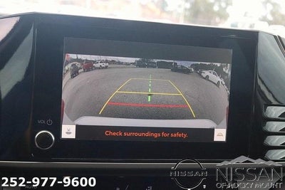 2025 Toyota Camry LE (SE)