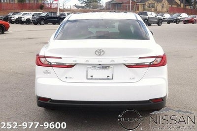 2025 Toyota Camry LE (SE)