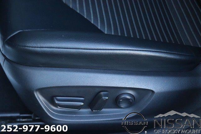 2021 Toyota Camry SE Auto (SE)