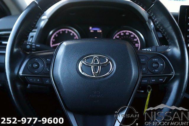 2021 Toyota Camry SE Auto (SE)