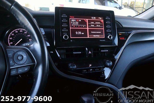 2021 Toyota Camry SE Auto (SE)