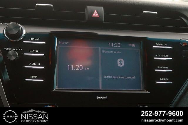 2020 Toyota Camry SE Auto (SE)