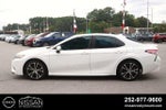 2020 Toyota Camry SE Auto (SE)