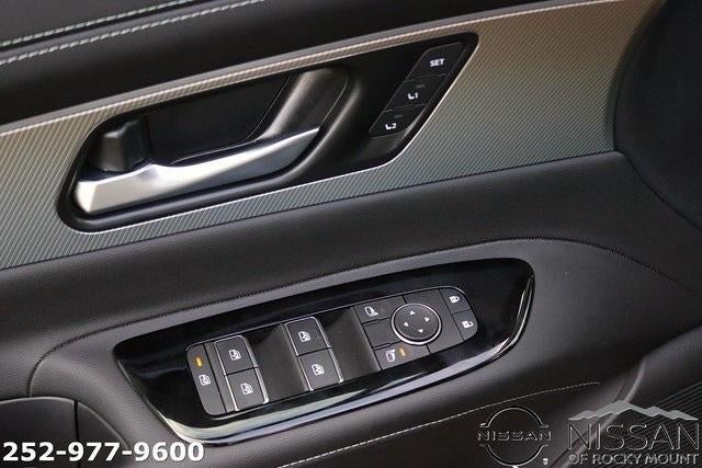 2025 Nissan Murano AWD SL