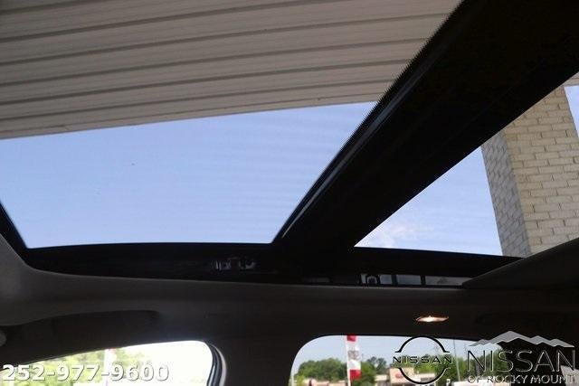 2025 Nissan Murano AWD SL