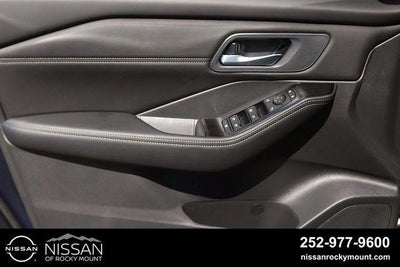 2026 Nissan Rogue 2026.5 FWD Dark Armor