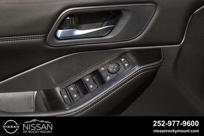 2026 Nissan Rogue 2026.5 FWD Dark Armor